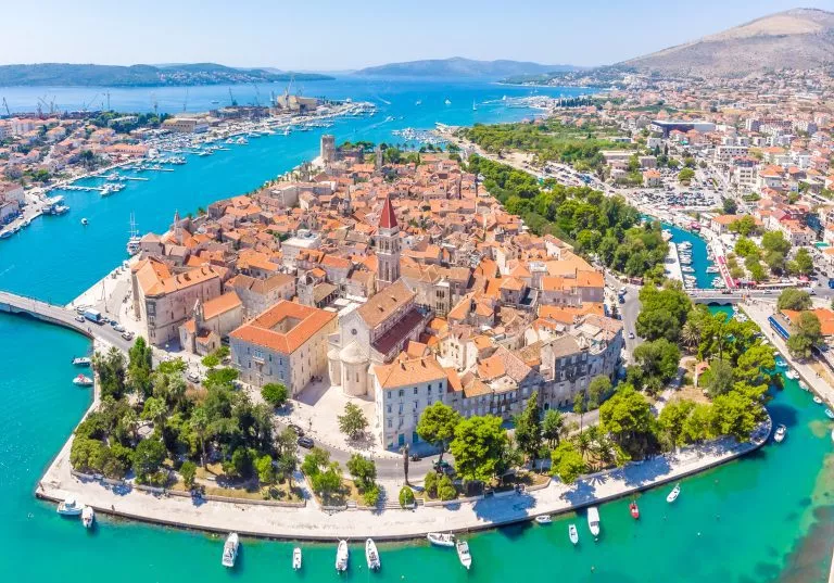 Vue aérienne de Trogir en été, Croatie